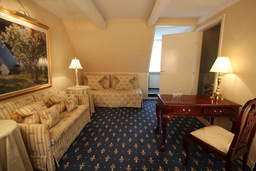 Store Restrup Manor House מראה חיצוני תמונה