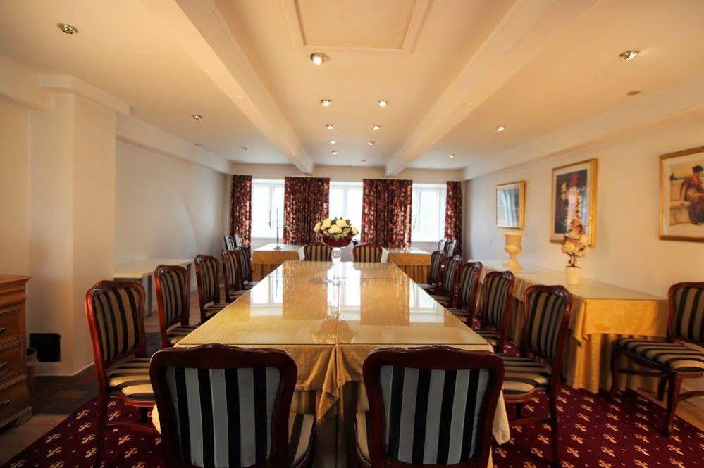 Store Restrup Manor House מראה חיצוני תמונה