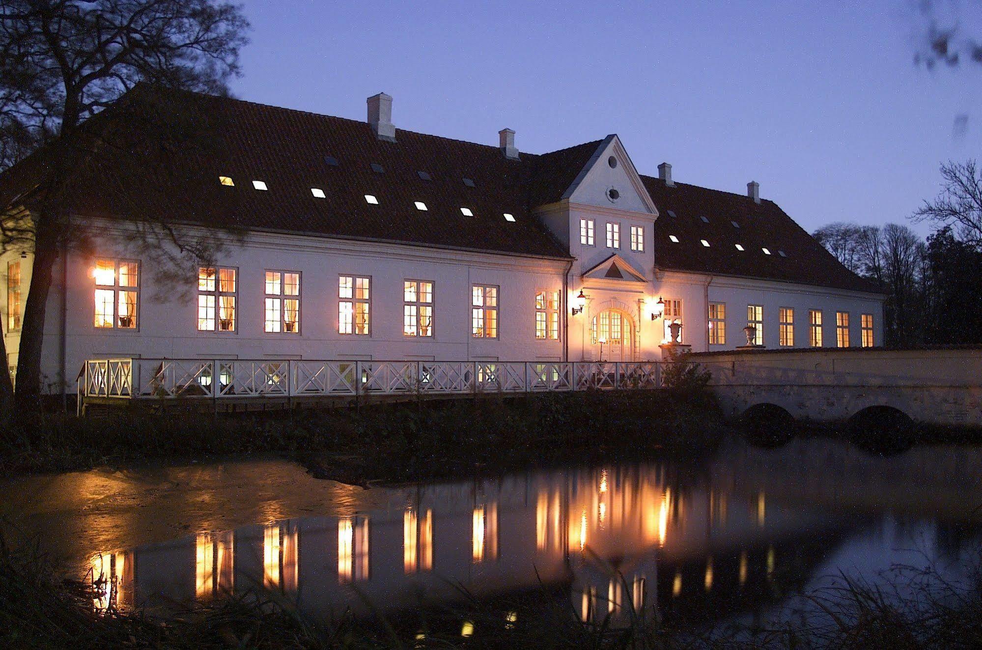 Store Restrup Manor House מראה חיצוני תמונה