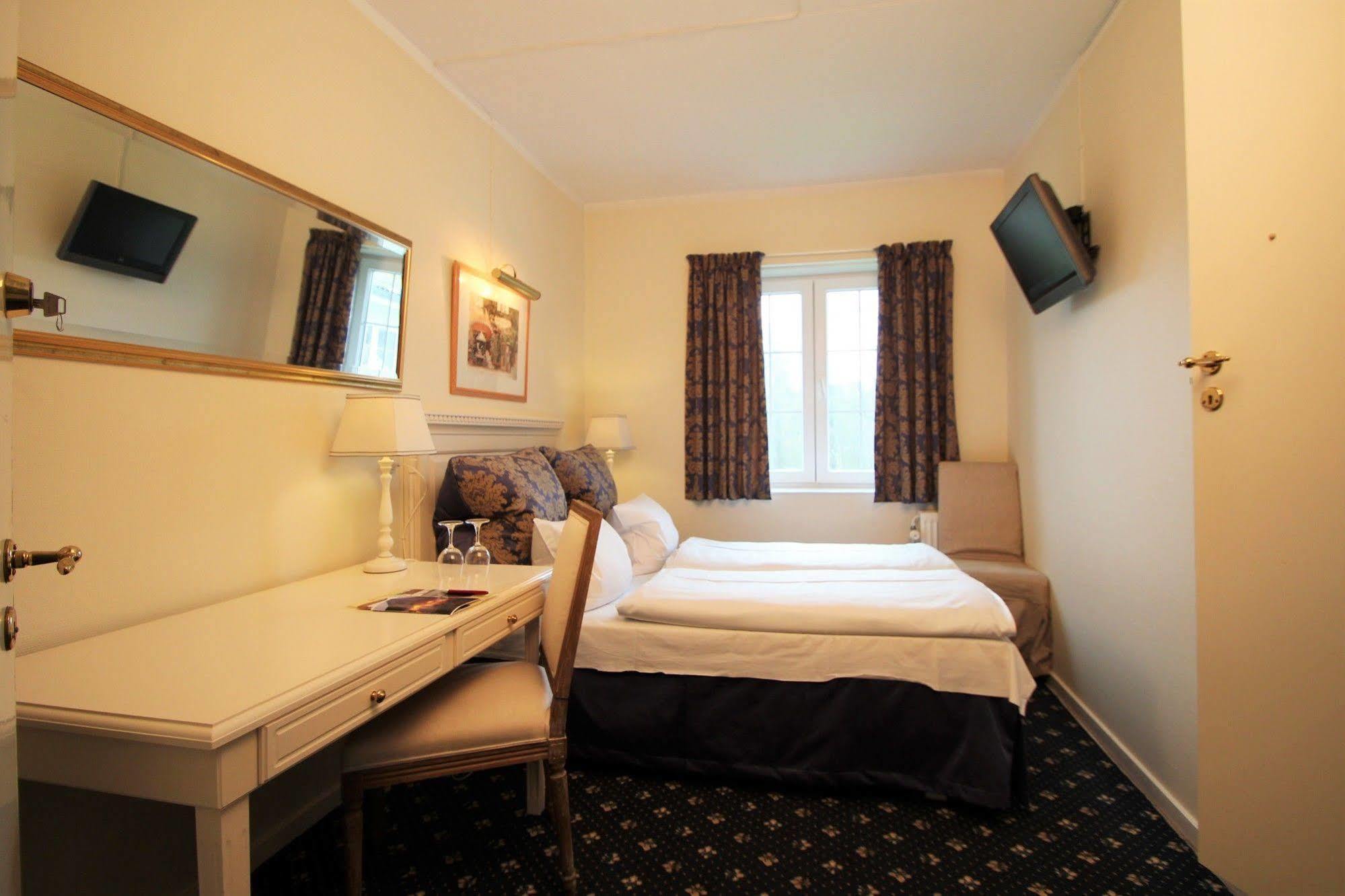 Store Restrup Manor House מראה חיצוני תמונה